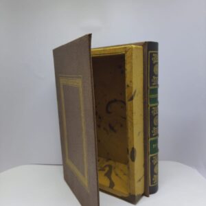 Caixa Decorativa Livro Falso Duplo